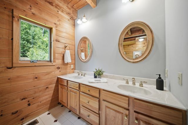 120 North Shore Road, Derry, NH 03038