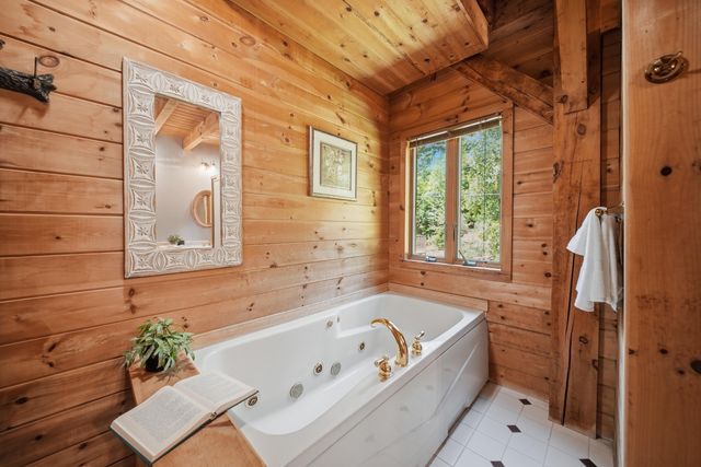 120 North Shore Road, Derry, NH 03038