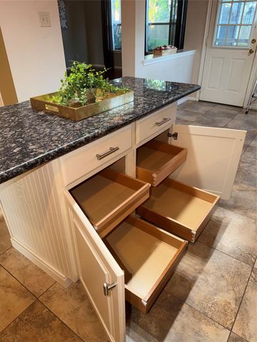 8831 Hedgestone Court, La Porte, TX 77571