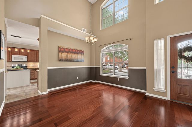 8831 Hedgestone Court, La Porte, TX 77571