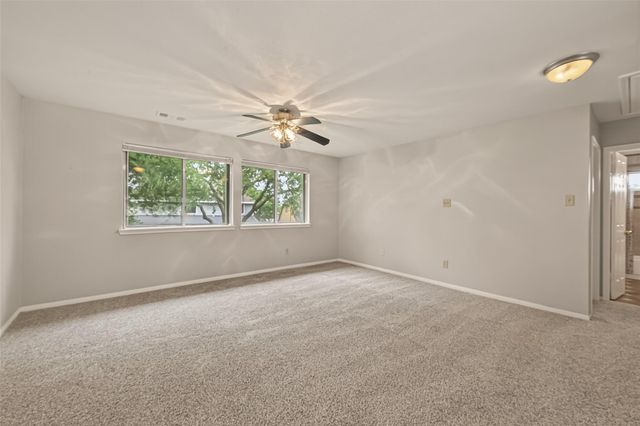 8831 Hedgestone Court, La Porte, TX 77571