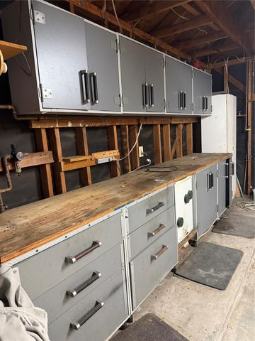 8831 Hedgestone Court, La Porte, TX 77571