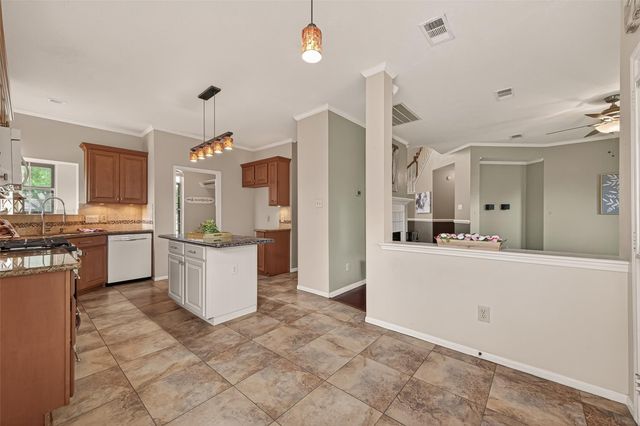 8831 Hedgestone Court, La Porte, TX 77571