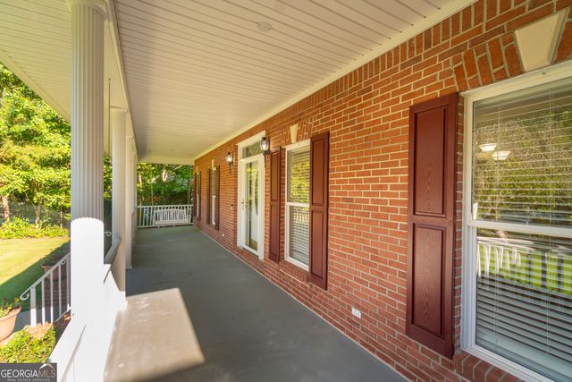 102 Trent Trail, Cleveland, GA 30528