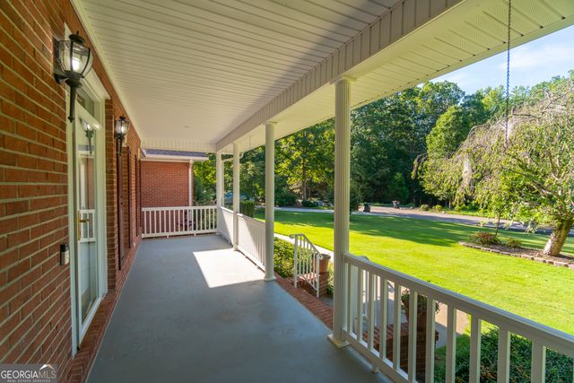 102 Trent Trail, Cleveland, GA 30528