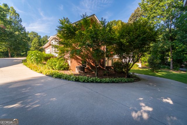 102 Trent Trail, Cleveland, GA 30528