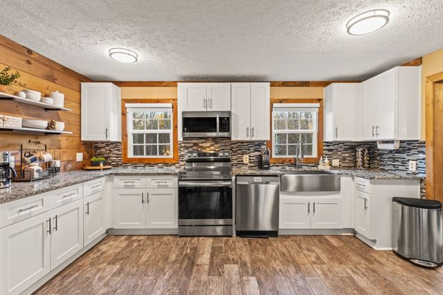 125 Cedar Lane, Morganton, GA 30560