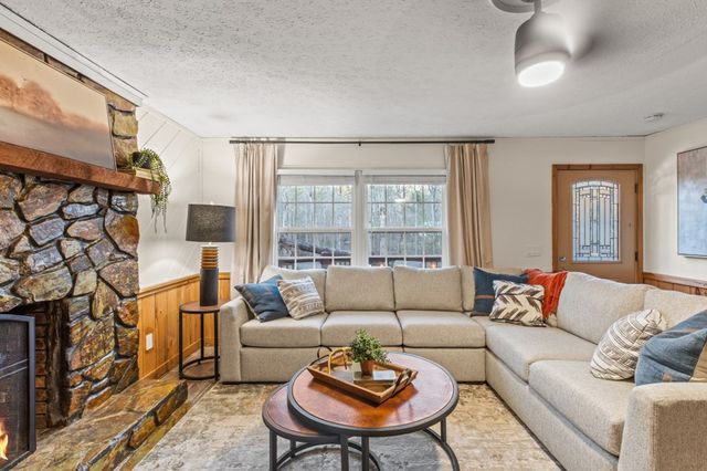 125 Cedar Lane, Morganton, GA 30560