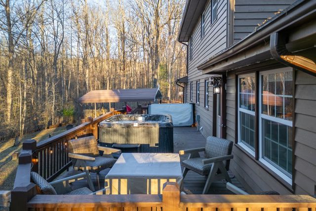 125 Cedar Lane, Morganton, GA 30560