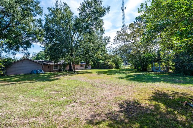 15776 Fm 3083 Road, Conroe, TX 77302