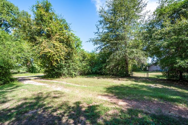 15776 Fm 3083 Road, Conroe, TX 77302