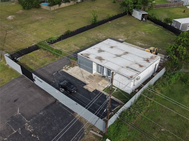 16526 Market Street, Channelview, TX 77530