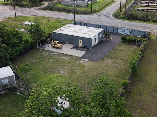 16526 Market Street, Channelview, TX 77530