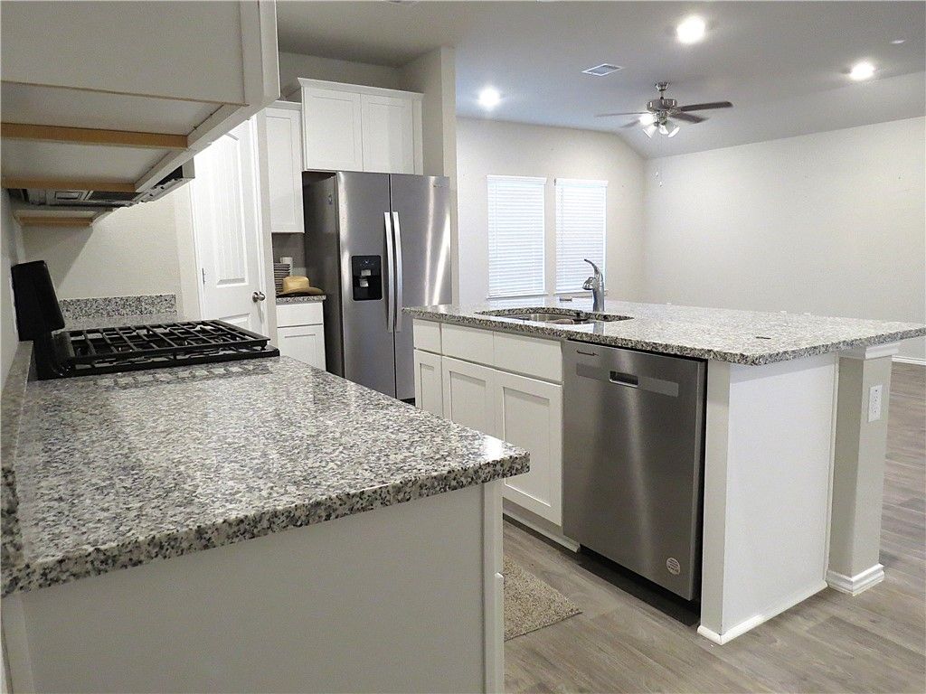 2419 Divot Lane, Navasota, TX 77868 — photo 4