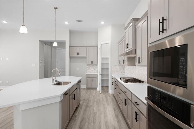 132 Sandrock TRL, Georgetown, TX 78633