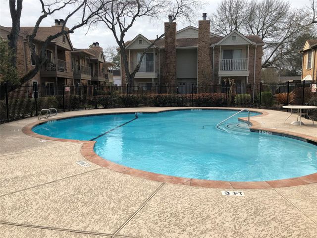 10615 Briar Forest Drive 107, Houston, TX 77042