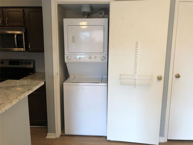 10615 Briar Forest Drive 107, Houston, TX 77042