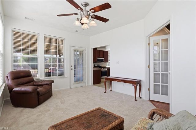 2226 Harton LN, Chesapeake, VA 23323