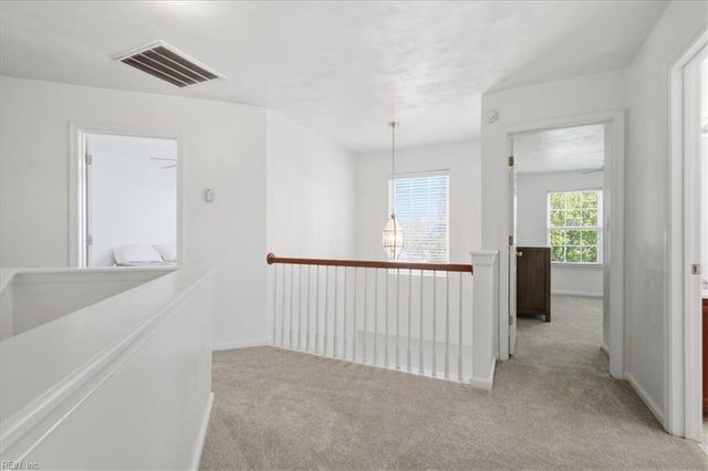 2226 Harton LN, Chesapeake, VA 23323