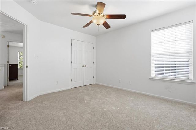 2226 Harton LN, Chesapeake, VA 23323