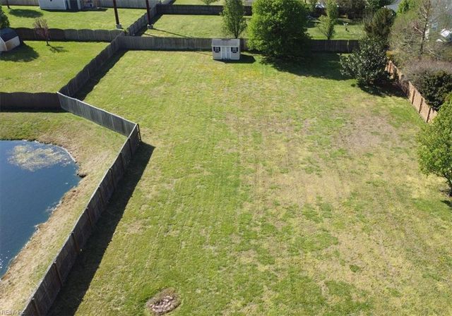 2226 Harton LN, Chesapeake, VA 23323