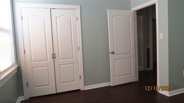 811 28th Street A, Galveston, TX 77550