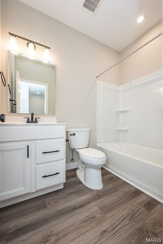 1347 W Gateway Heights W 53-603, Richmond Heights, MO 63144