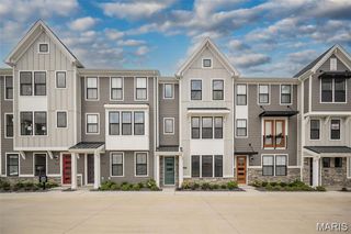 1347 W Gateway Heights W 53-603, Richmond Heights, MO 63144