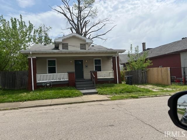 909 N 5th Avenue, Evansville, IN 47710