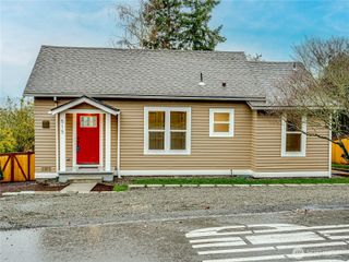 515 Hazel Avenue N, Kent, WA 98030