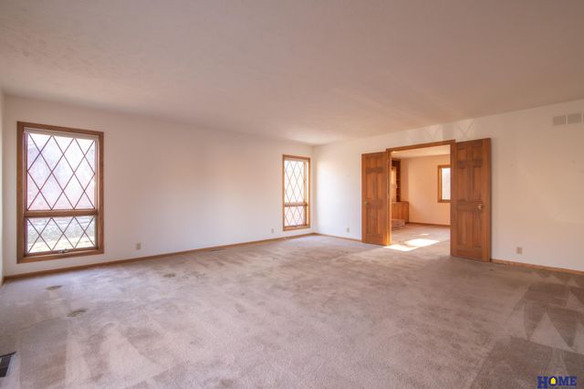 1205 Evergreen Drive, Lincoln, NE 68510