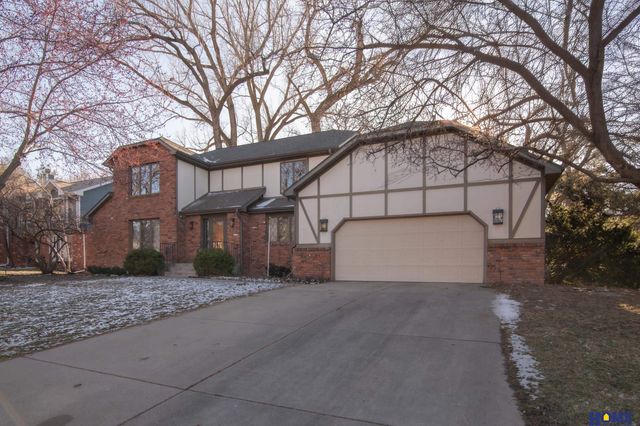 1205 Evergreen Drive, Lincoln, NE 68510