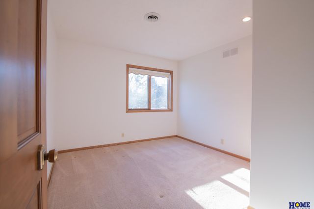 1205 Evergreen Drive, Lincoln, NE 68510