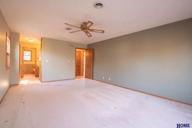 1205 Evergreen Drive, Lincoln, NE 68510