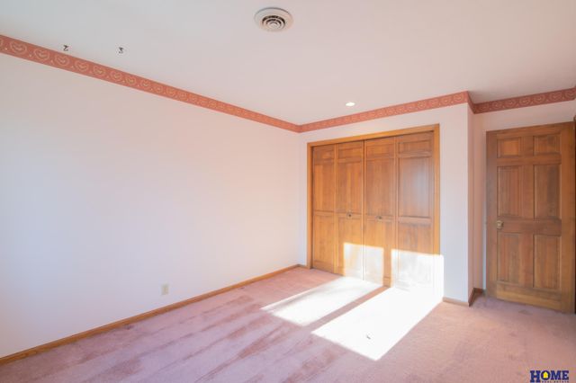 1205 Evergreen Drive, Lincoln, NE 68510