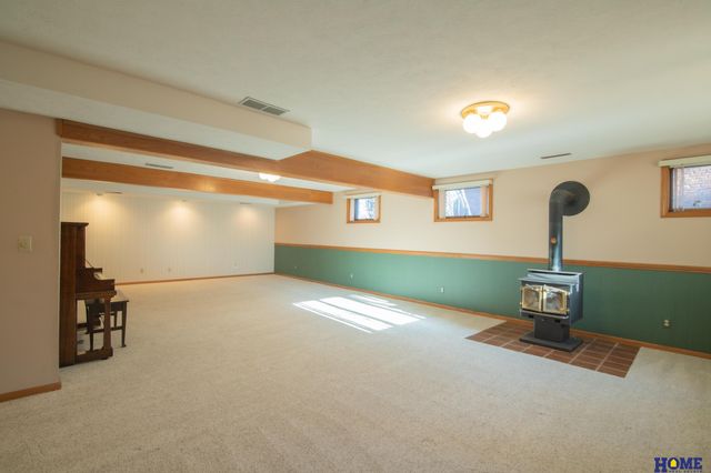 1205 Evergreen Drive, Lincoln, NE 68510