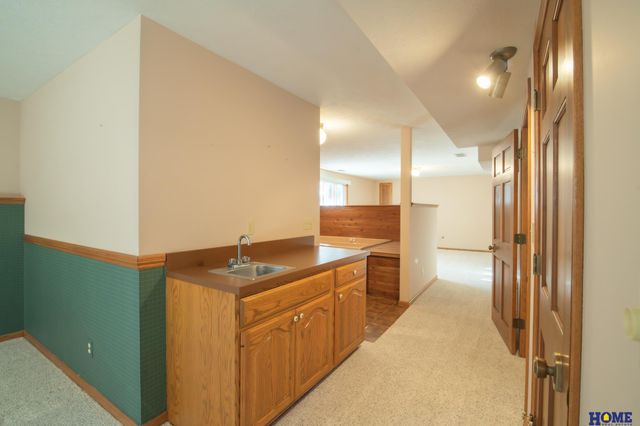 1205 Evergreen Drive, Lincoln, NE 68510