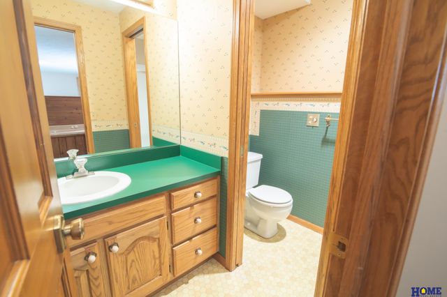 1205 Evergreen Drive, Lincoln, NE 68510