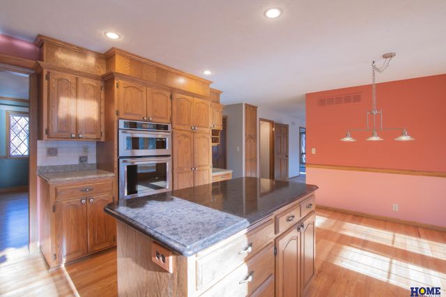 1205 Evergreen Drive, Lincoln, NE 68510