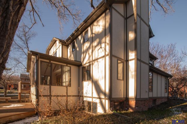 1205 Evergreen Drive, Lincoln, NE 68510