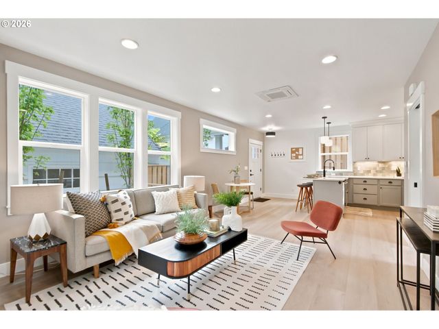3395 Se 43rd Ave B, Portland, OR 97202