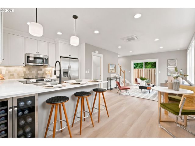 3395 Se 43rd Ave B, Portland, OR 97202