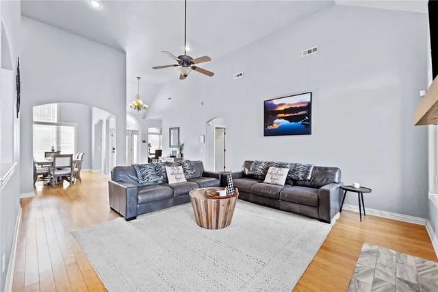 38 Riviera Drive, Rogers, AR 72756