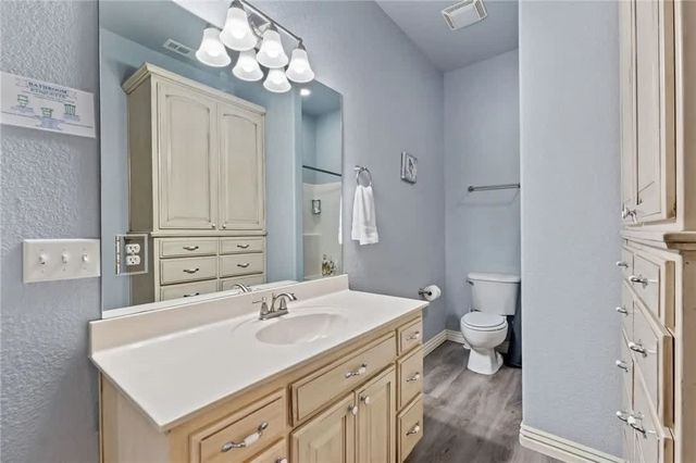 38 Riviera Drive, Rogers, AR 72756