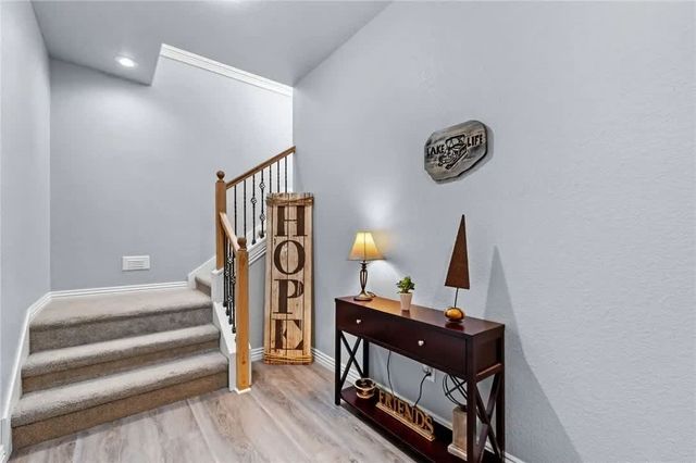 38 Riviera Drive, Rogers, AR 72756