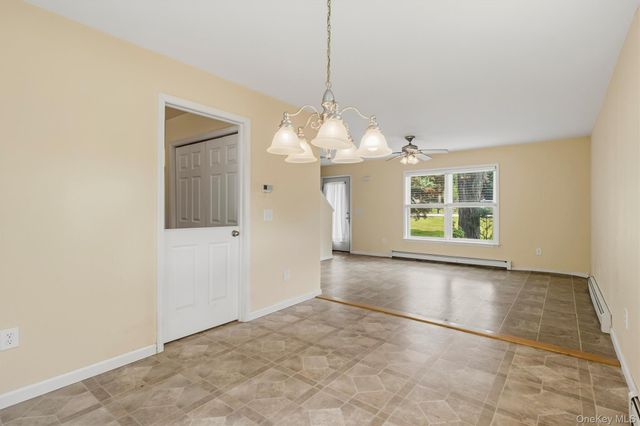 39 Overlook Road, Monroe, NY 10950