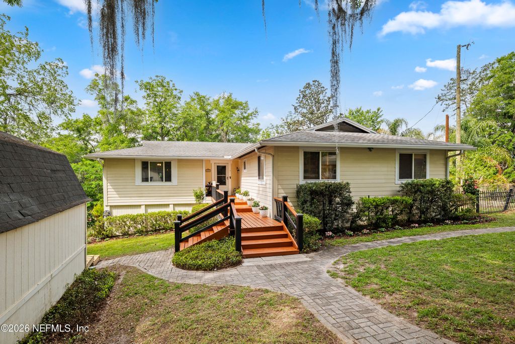 212 WESLEY Road, Green Cove Springs, FL 32043