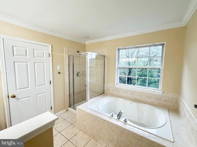 224 FOUNTAYNE LN, Lawrenceville, NJ 08648