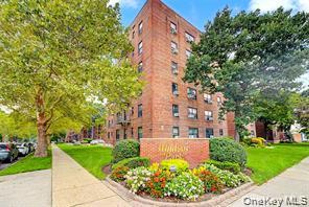 213-02 73rd Avenue 4D, Bayside, NY 11364 — exterior