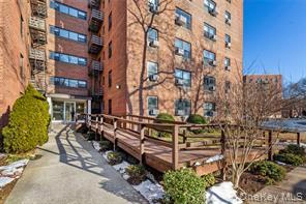 213-02 73rd Avenue 4D, Bayside, NY 11364 — photo 3